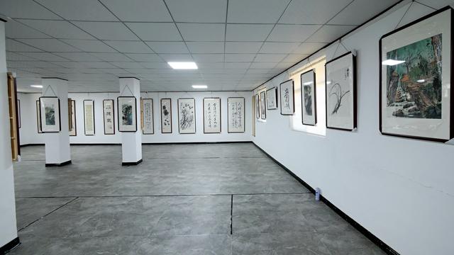 書畫博士作品展在臨沂佛園厲明霜藝術(shù)館開展