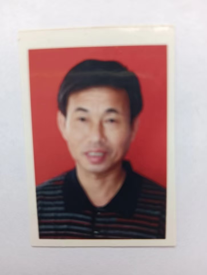 黃寶雄，